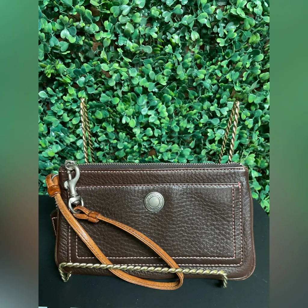 Coach - Vintage Brown Pebbled Leather Zip Wristlet W/ Hangtag & Pink Stitching - Image 9