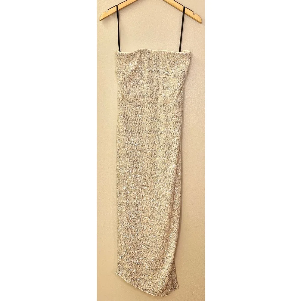 NWT House of Harlow 1960 x Revolve Sage Midi Dress Sequin Strapless Sheath Dress Silver Size M - Image 3