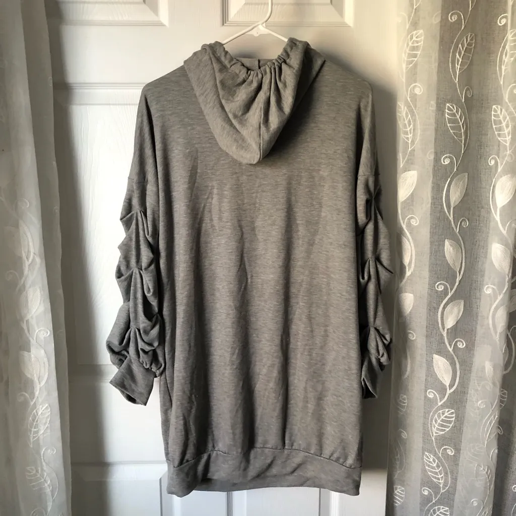 K Too Gray Hooded Sweatshirt with Ruched Sleeves long cover hip women size S - Image 8