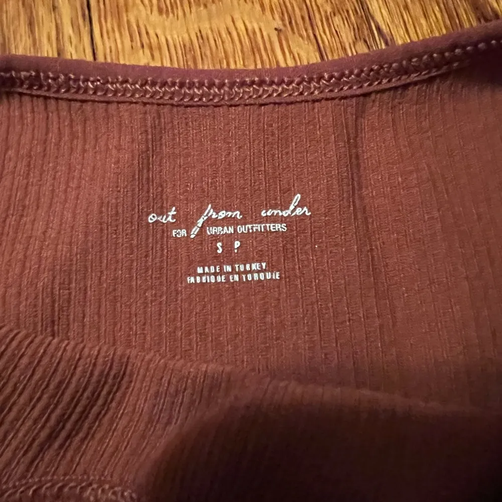 Salmon colored halter top size small from Urban Outfitters. - Image 3