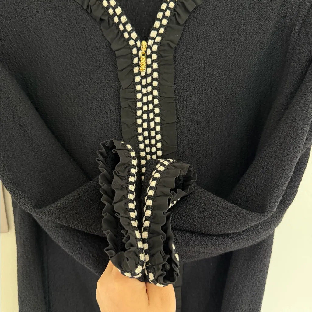 St. John Collection Dark Navy Knit Jacket With Gold Tone Buttons 14 Santana Knit - Image 8