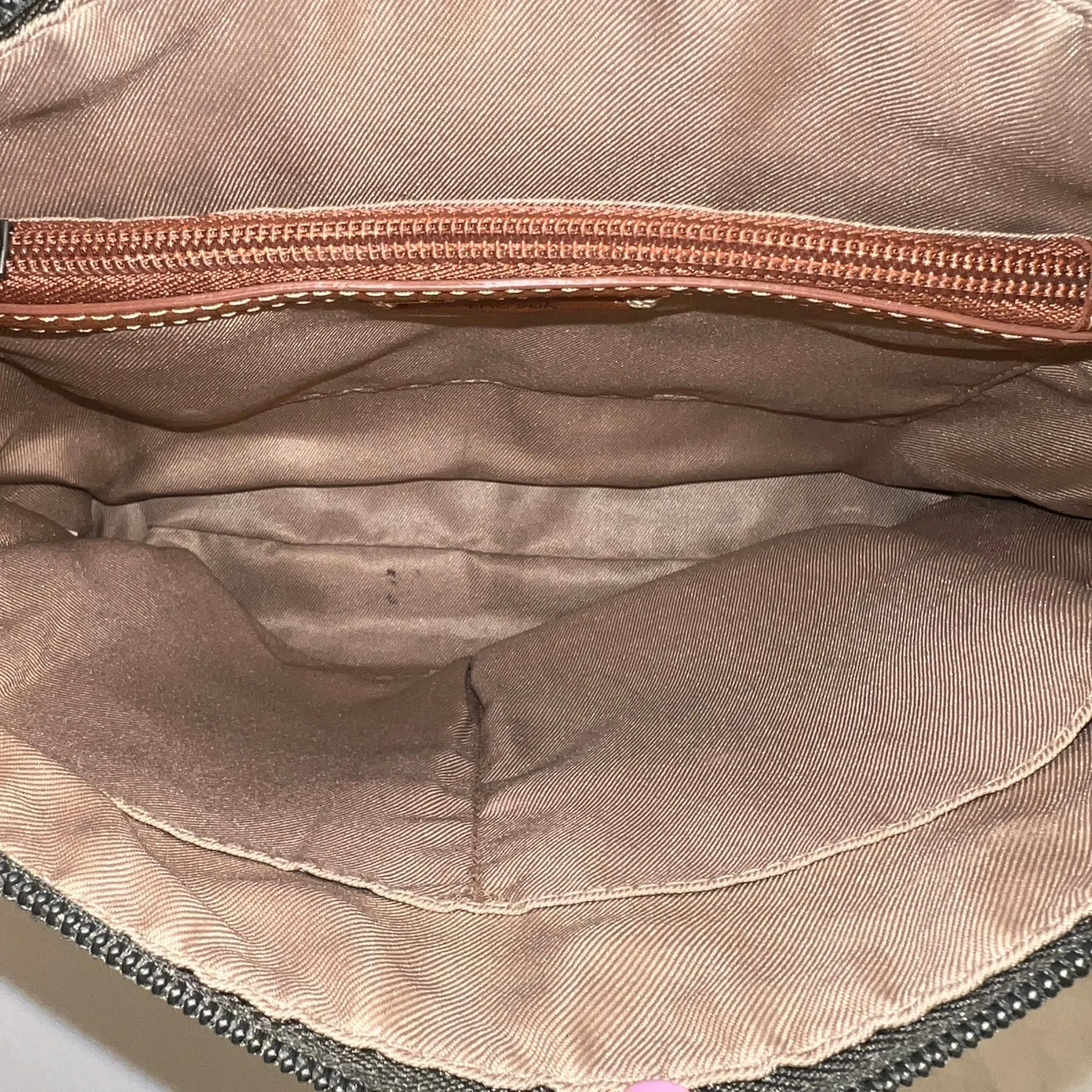 The Sak Reseda Gray Leather Bohemian Crossbody Bag Purse Embossed Floral - Image 8