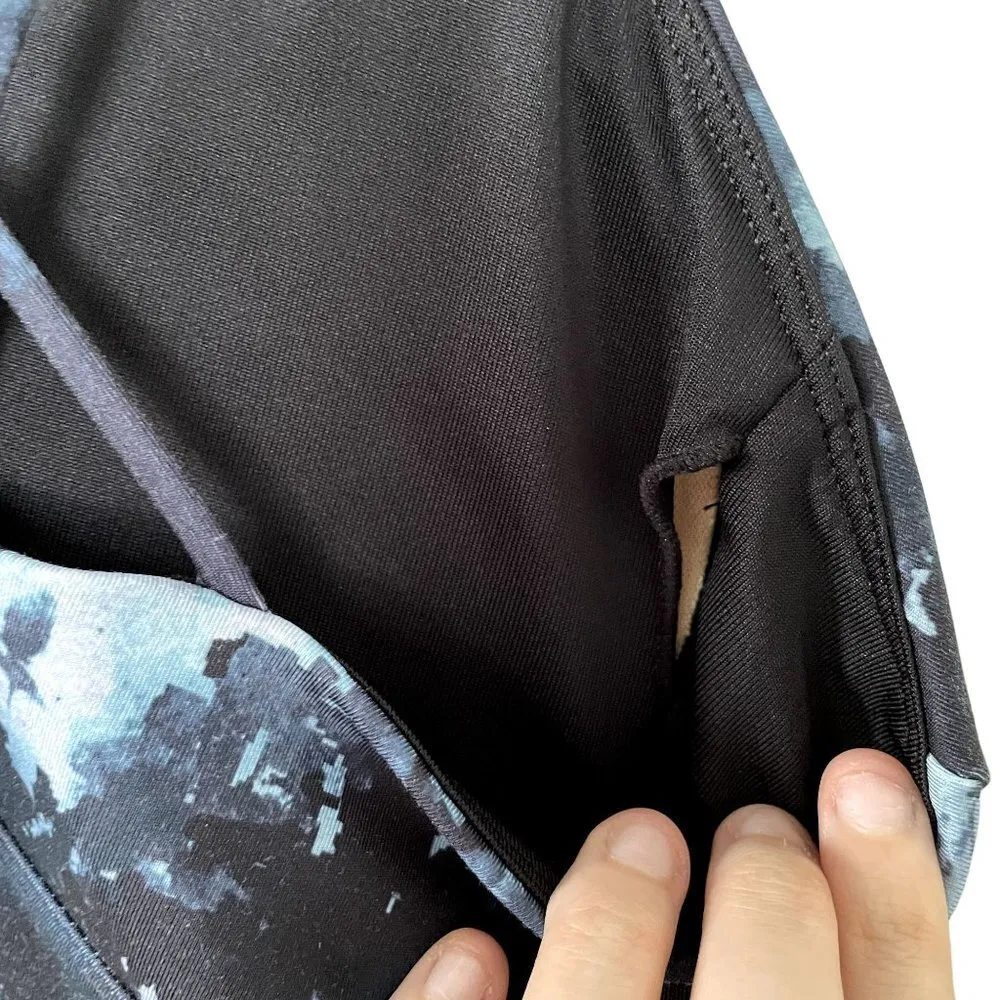 Joy Lab blue and black criss cross strap bra athletic style small - Image 3