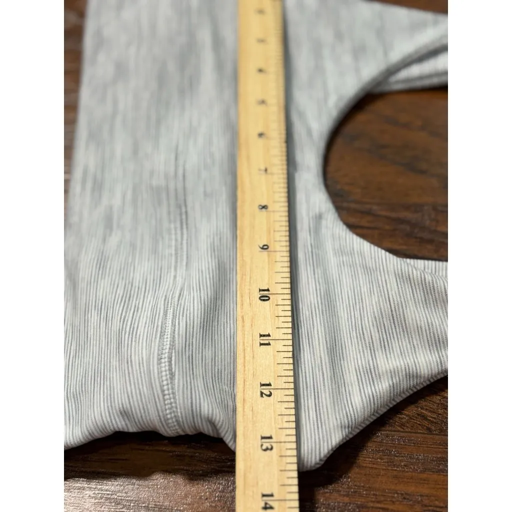 ECU Lululemon Size 6 White Gray Mini Stripe Align Reversible Bra Light support - Image 8