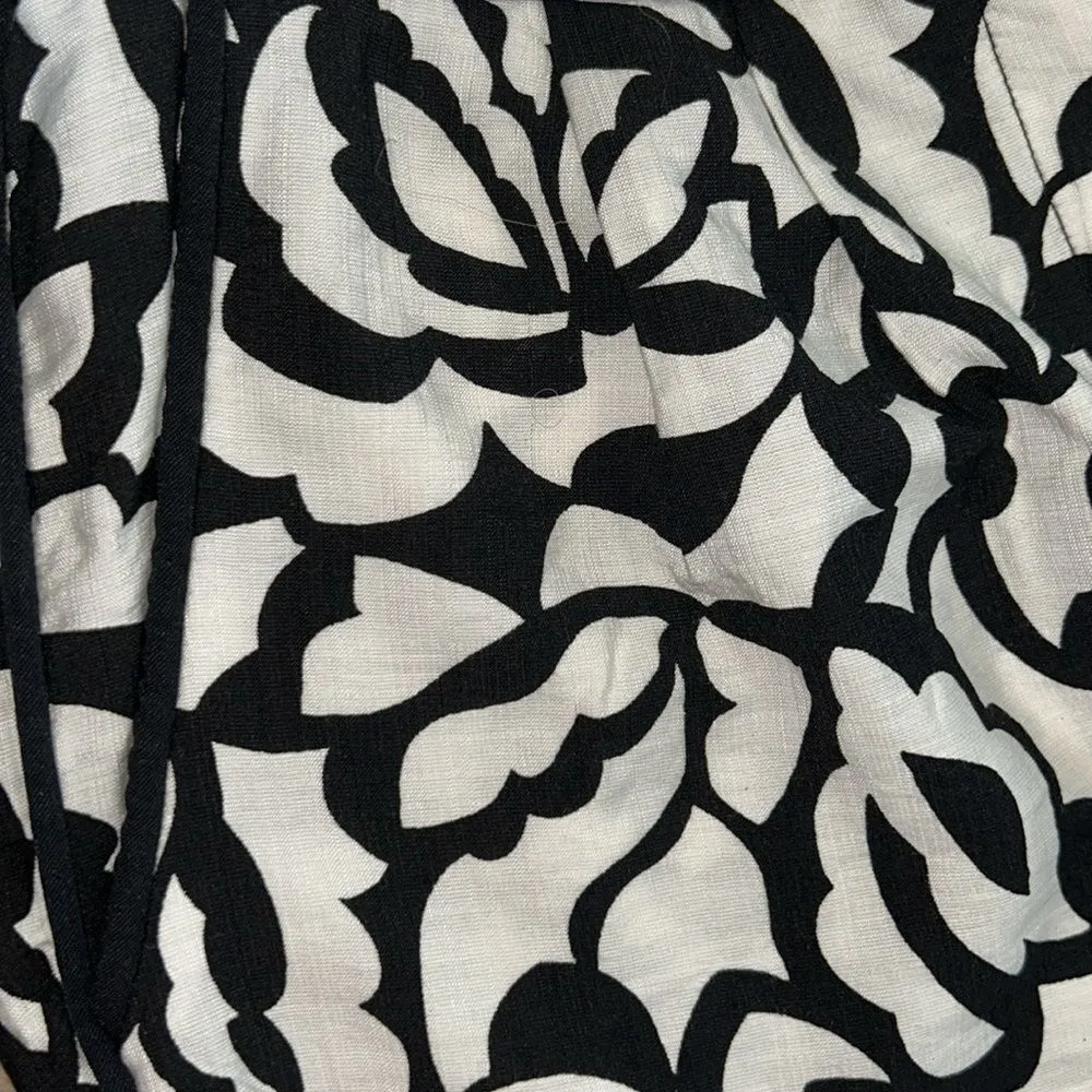 Monteau Black and White Pull on Dress Pants(Size Medium) - Image 6