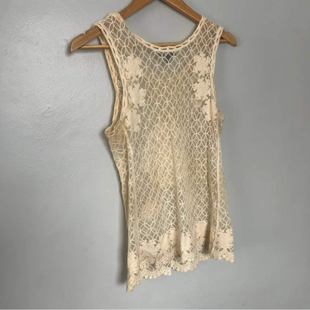 Anthropologie Elegant Cream Lace Sleeveless Top - Image 6