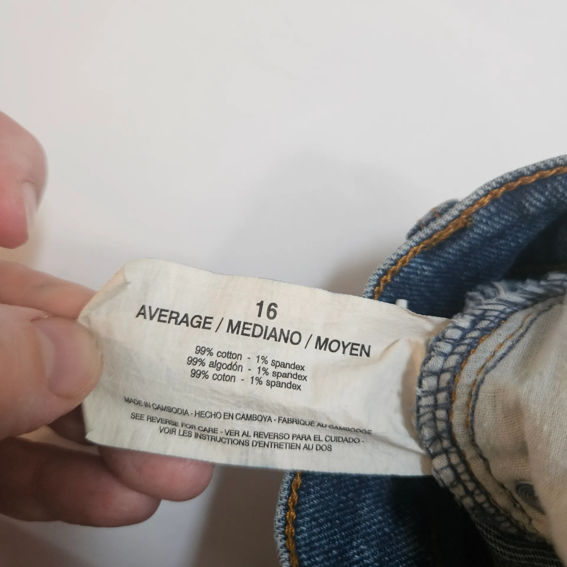 Gloria Vanderbilt All Around Slimming Blue Denim Shorts Sz 16 - Image 4