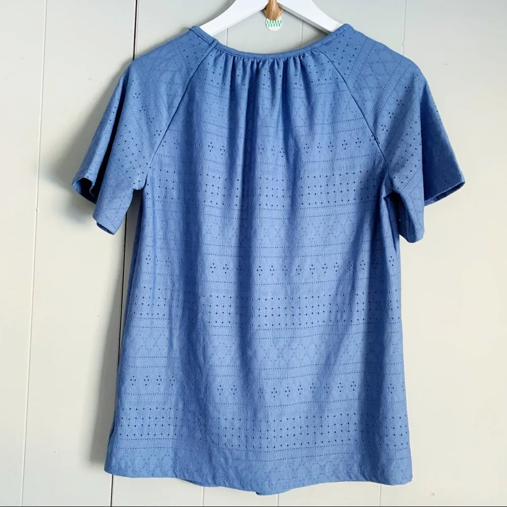 COMO VINTAGE Women's Blue Peasant Flutter Sleeve Eyelet Pullover - Image 3