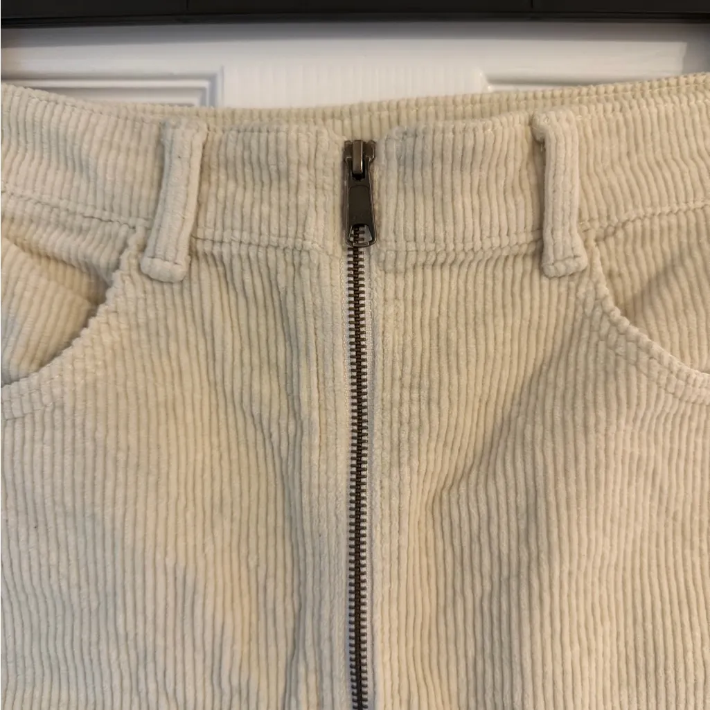 American Eagle  Cream Corduroy Skirt - Image 2