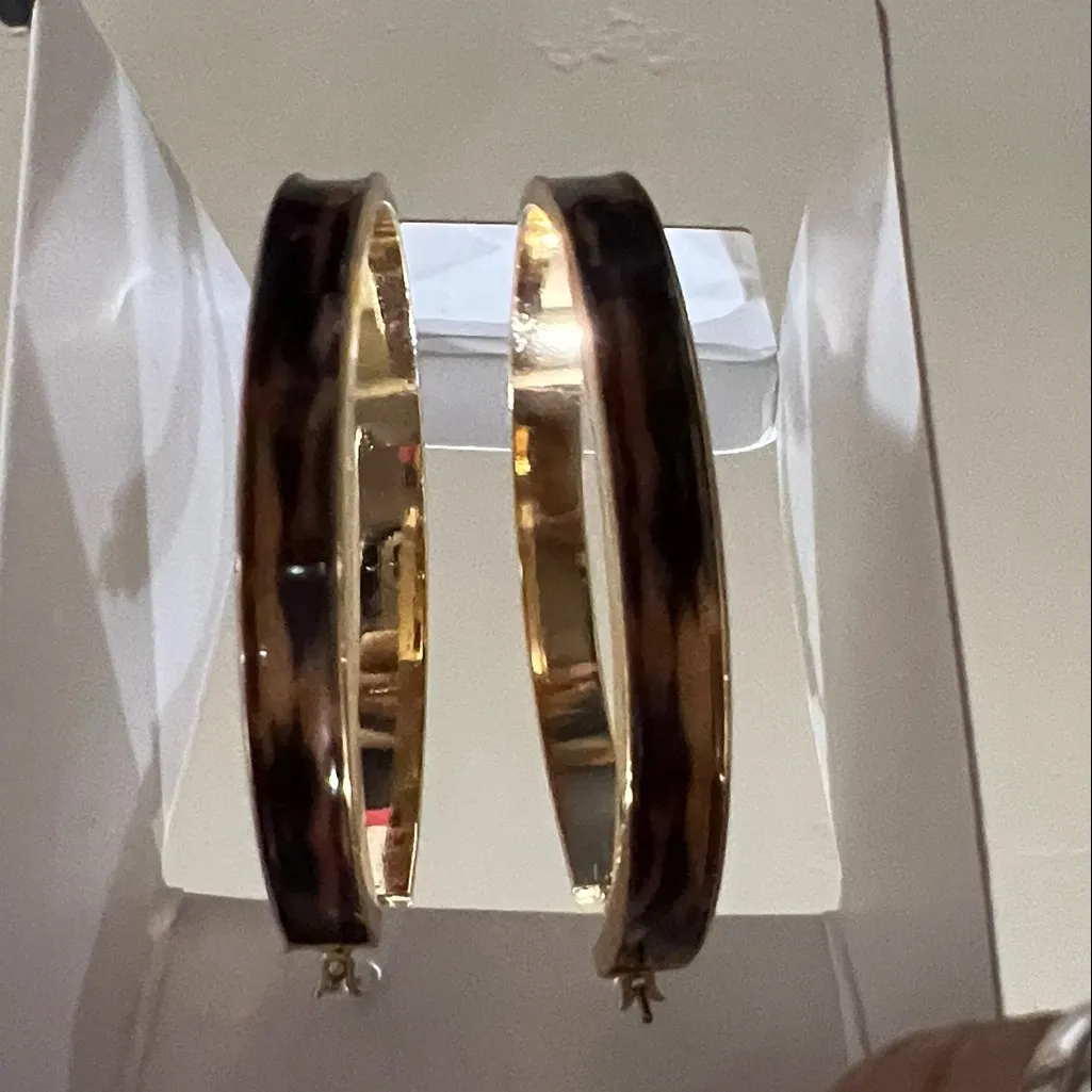 Piper K | Fall Hoop Earrings Gold - Image 7