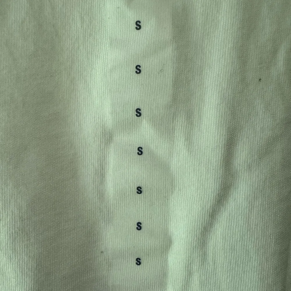 Old Navy Women’s Short Sleeve Blouse Sz S - Image 6