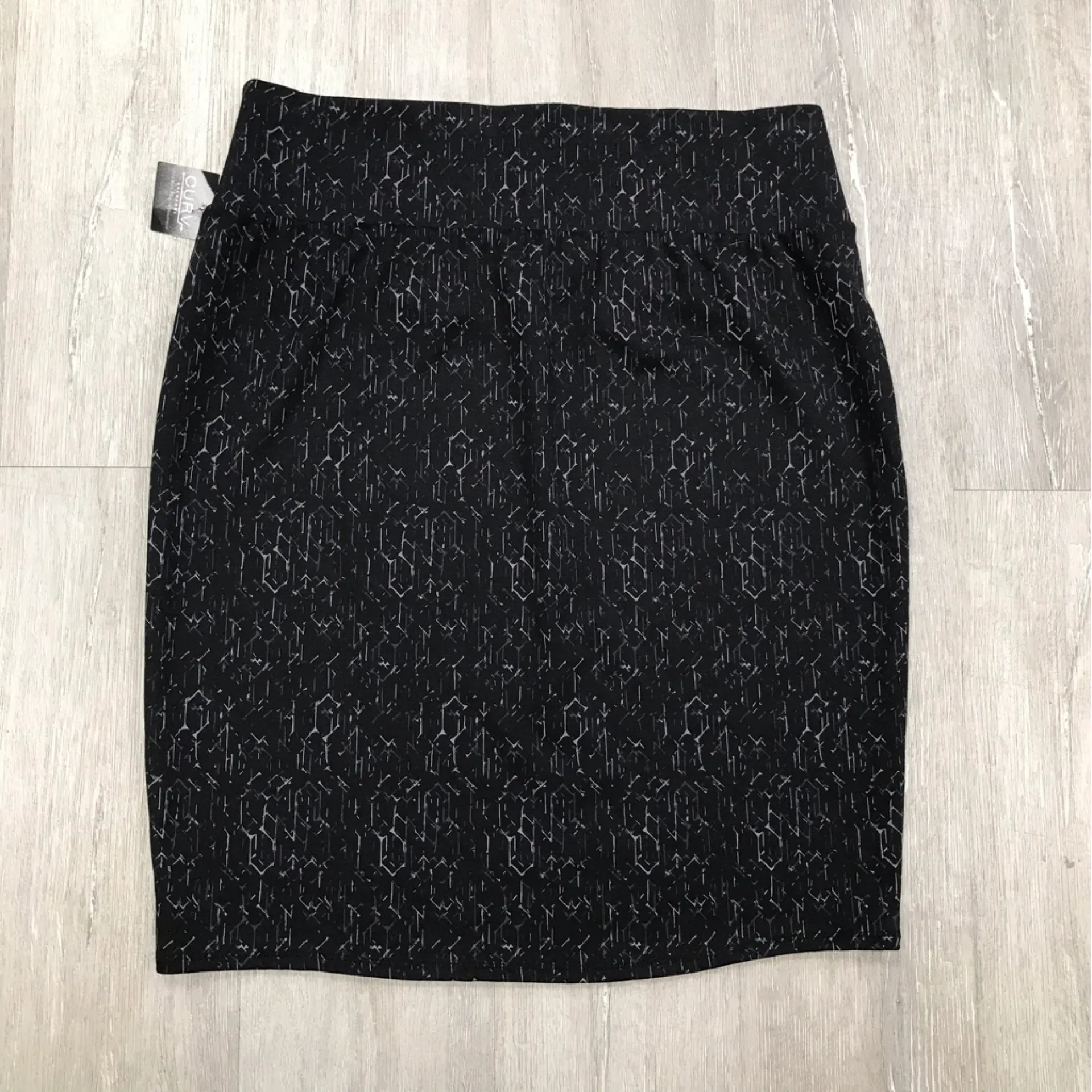 Apt 9 Black Pencil Skirt with Geometric Pattern. Size XL - Image 3