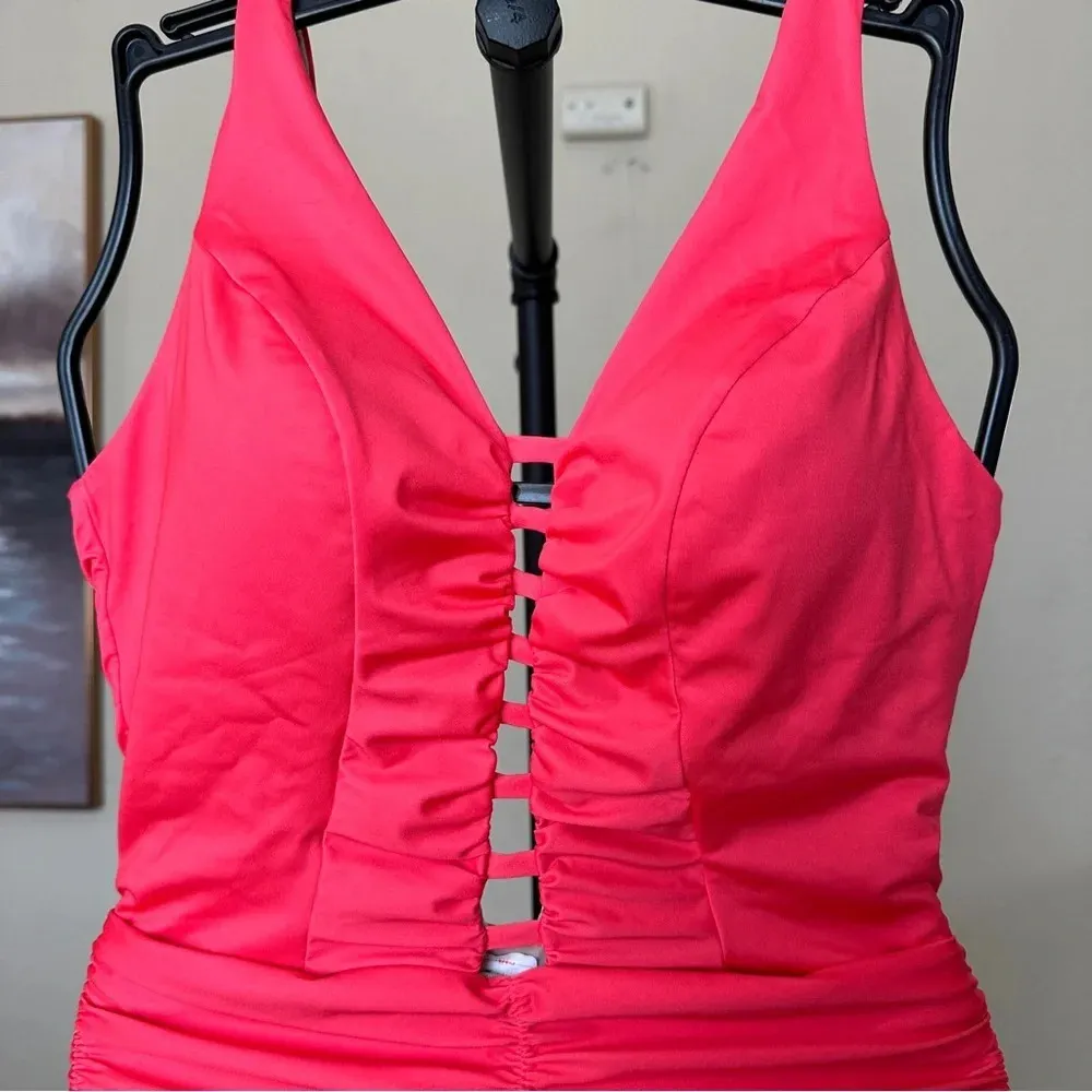 Leonisa NWOT ‎ shaping one piece swimsuit NEON  size M - Image 2