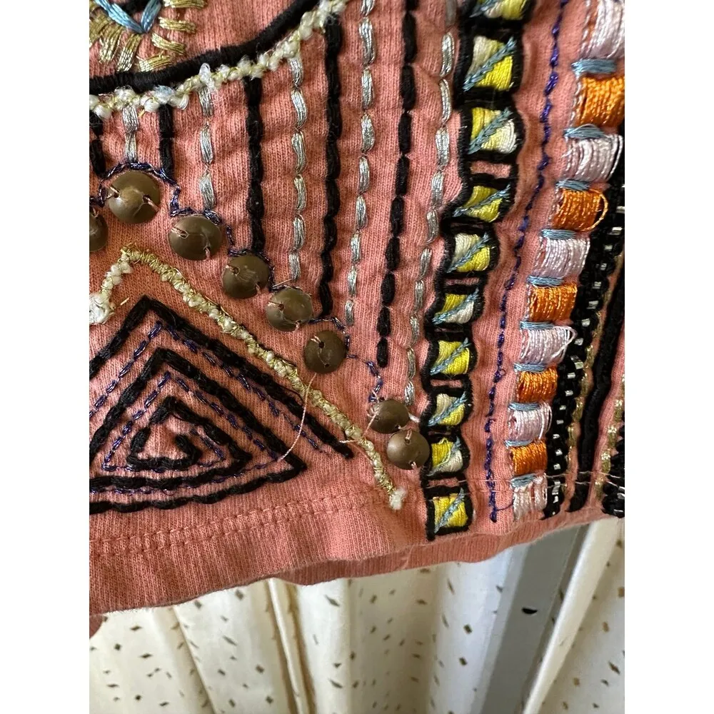Anthropologie Akemi + Kin Peach Embroidered Bohemian Crew Neck Sweatshirt S - Image 7