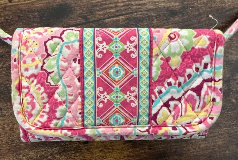 Vera Bradley RETIRED:  | Capri Melon pattern hanging wallet/wristlet. - Image 3