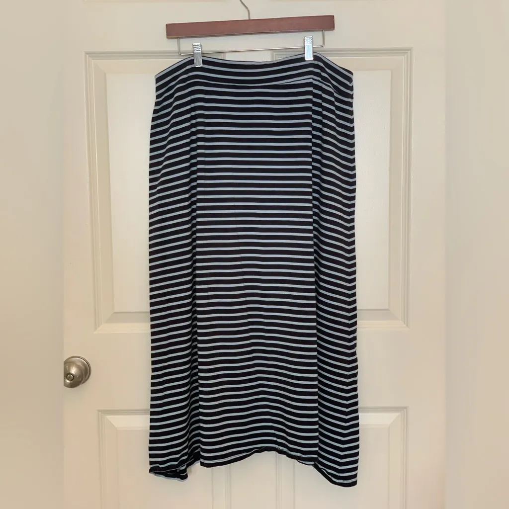 Talbots Striped Jersey Maxi Skirt.     Size-X-Large P - Image 3