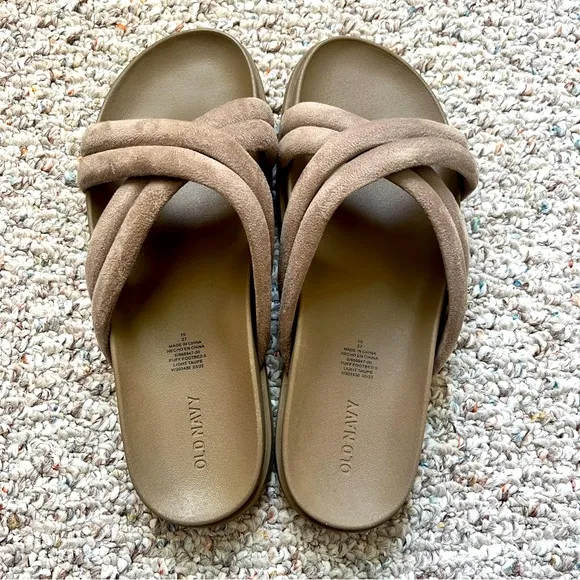 Sandals size 10 - Image 2