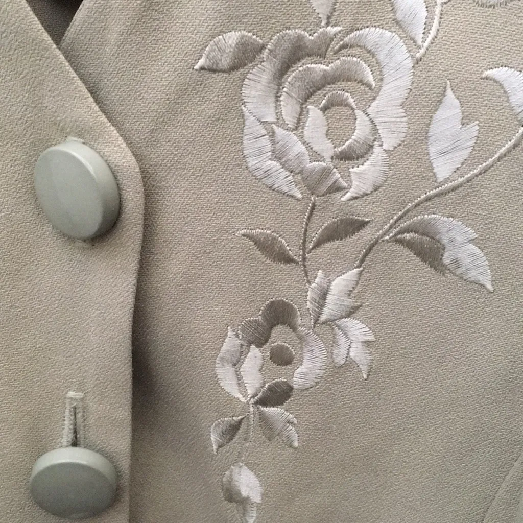 FINAL MARKDOWN Ladies’ Betsy’s Things Embroidered Jacket (14) - Image 3