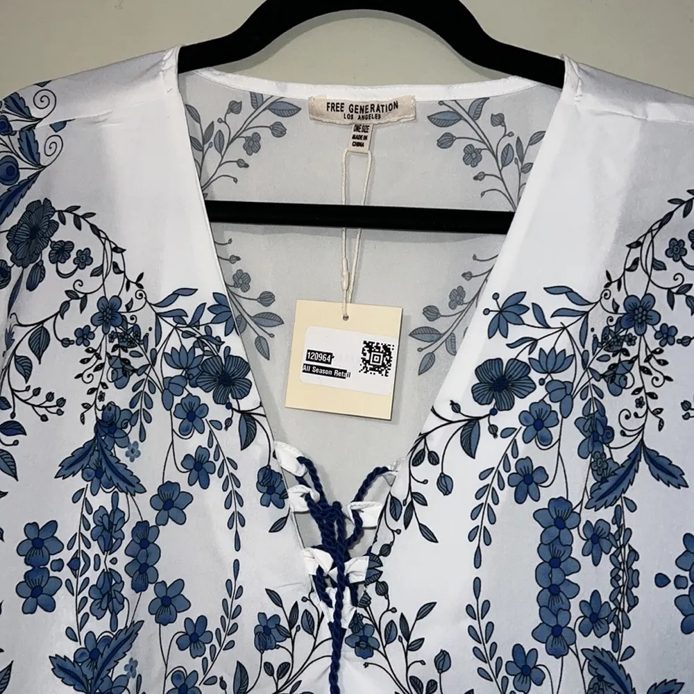 FREE GENERATION women’s one size cover up white & blue lace up tie close new NWT - Image 2