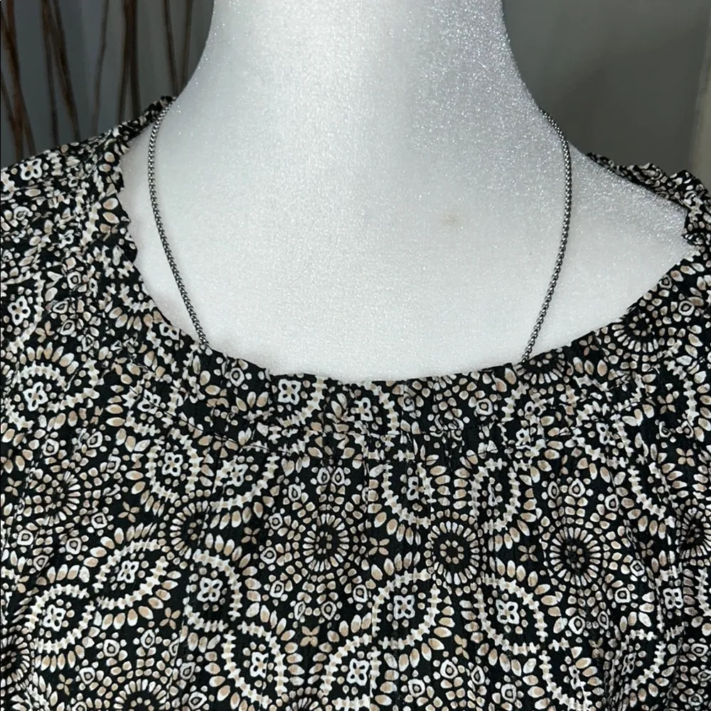 Ann Taylor Black and White Relaxed Flutter Sleeve Top - Image 2