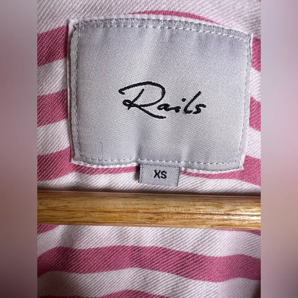 Rails Pink/Red and White Striped Long Sleeve Pajama / Lounge Set in size  XSmall - Image 9