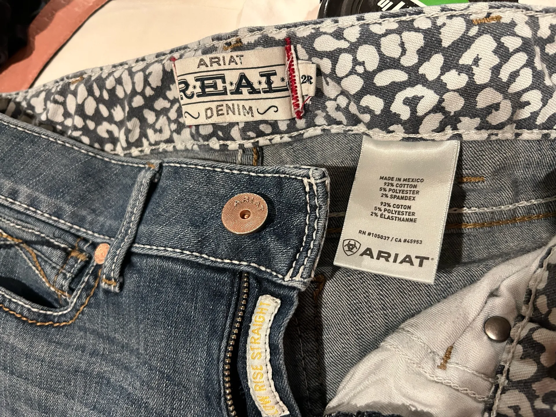 Ariat Jeans REAL low-rise straight 28R - Image 2