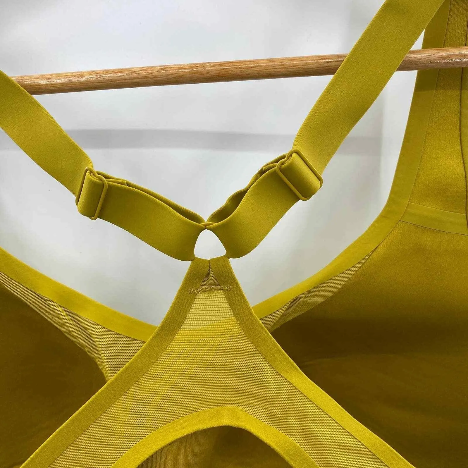 Athleta Advance Sports Bra B-G Women 40D Chartreuse Yellow Nylon Padded Cups NEW - Image 4