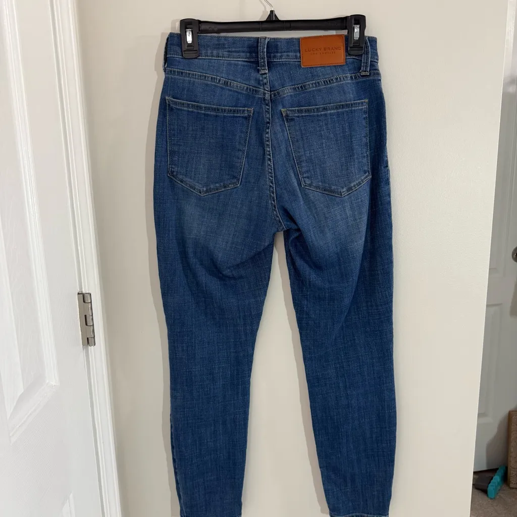 Lucky Brand Women's High Rise Skinny Bridgette Jeans Size 6 with 26” inseam - Image 3
