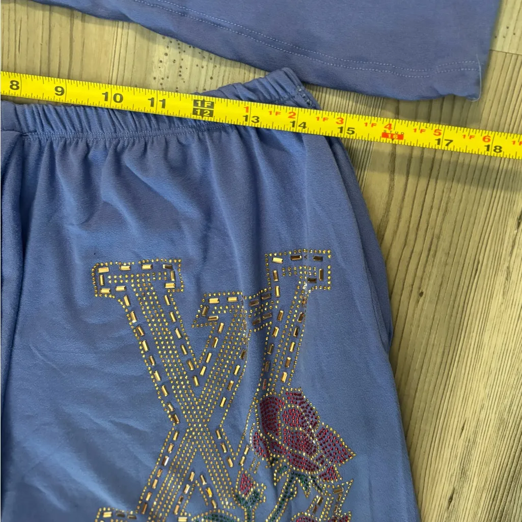 Purplish/Blue (2) piece set with rose detail. New only out of package to take p Blue Size M - Image 3