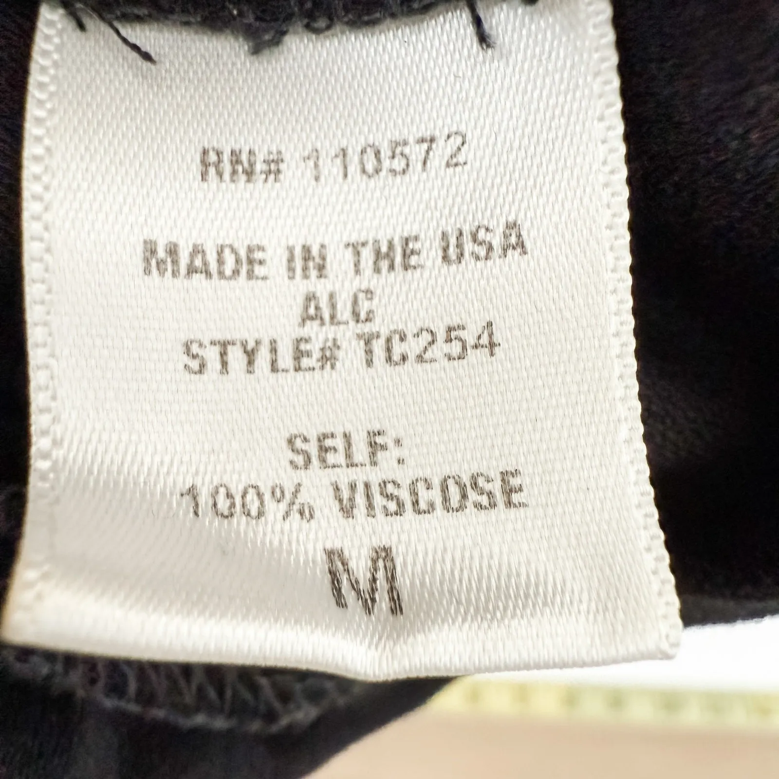 A.L.C. Womens Pants Size M Black Lightwight Tapered Minimalist Chic Quiet Luxury - Image 7