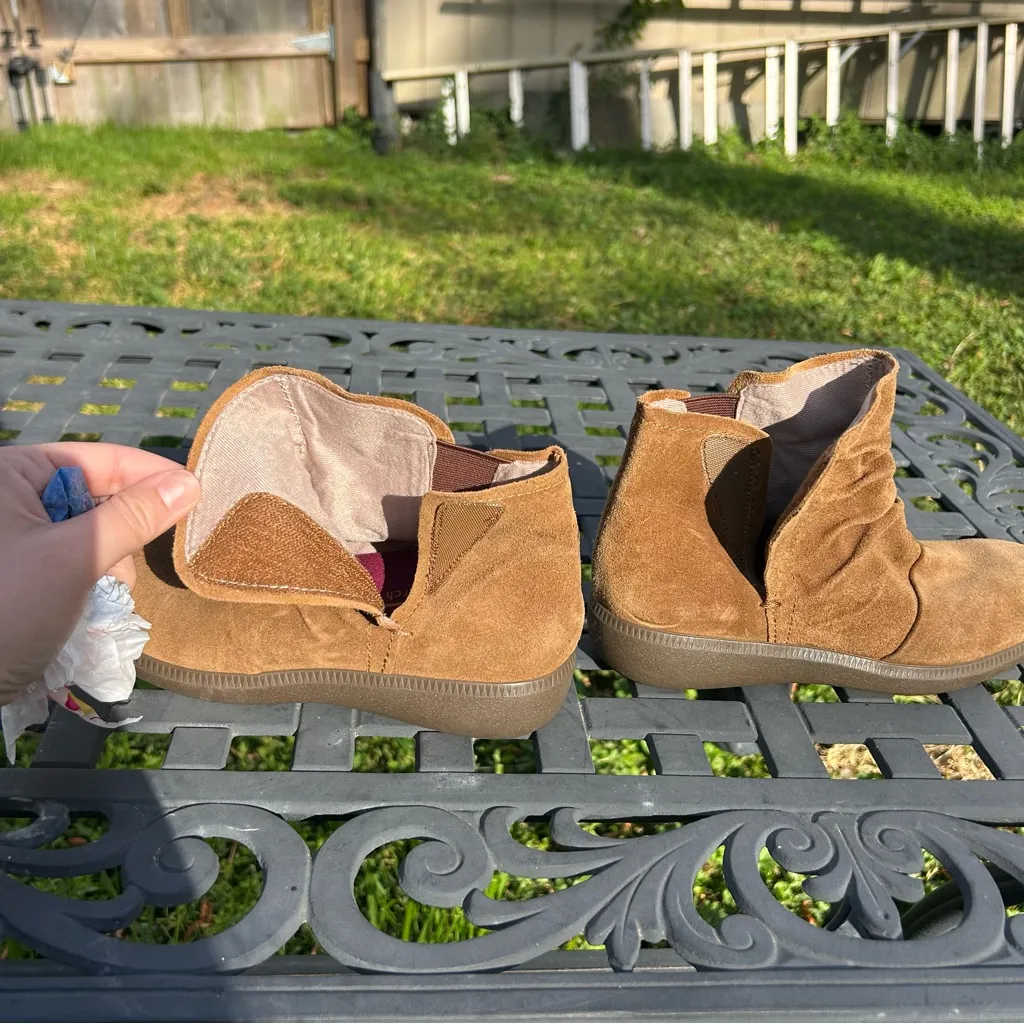 Munro Scout Tobacco Suede Ruched‎ Water Resistant Comfort Bootie size 5.5 - Image 8