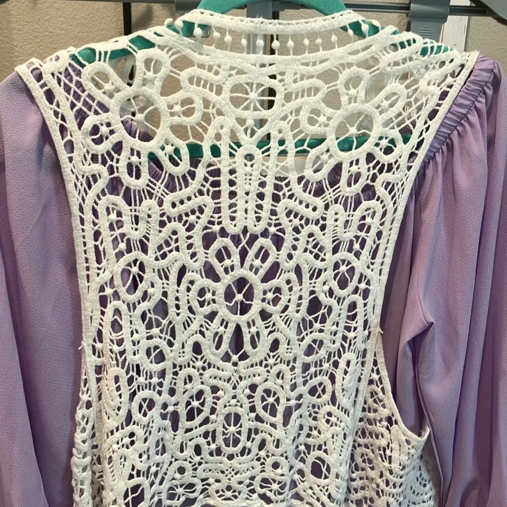 Beautiful crochet lace vest embroidery off shoulder blouse NWOT White Size undefined - Image 4