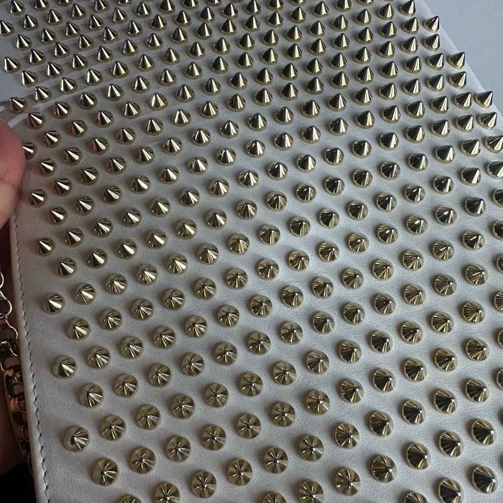 Christian Louboutin White and Gold Crossbody Bag - Image 9