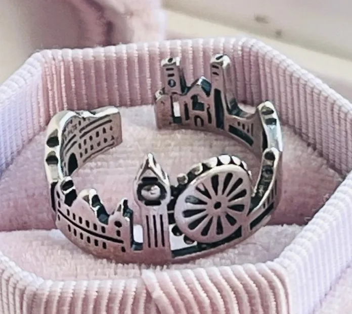 925 London Skyline 🌃 Ring  - Image 3