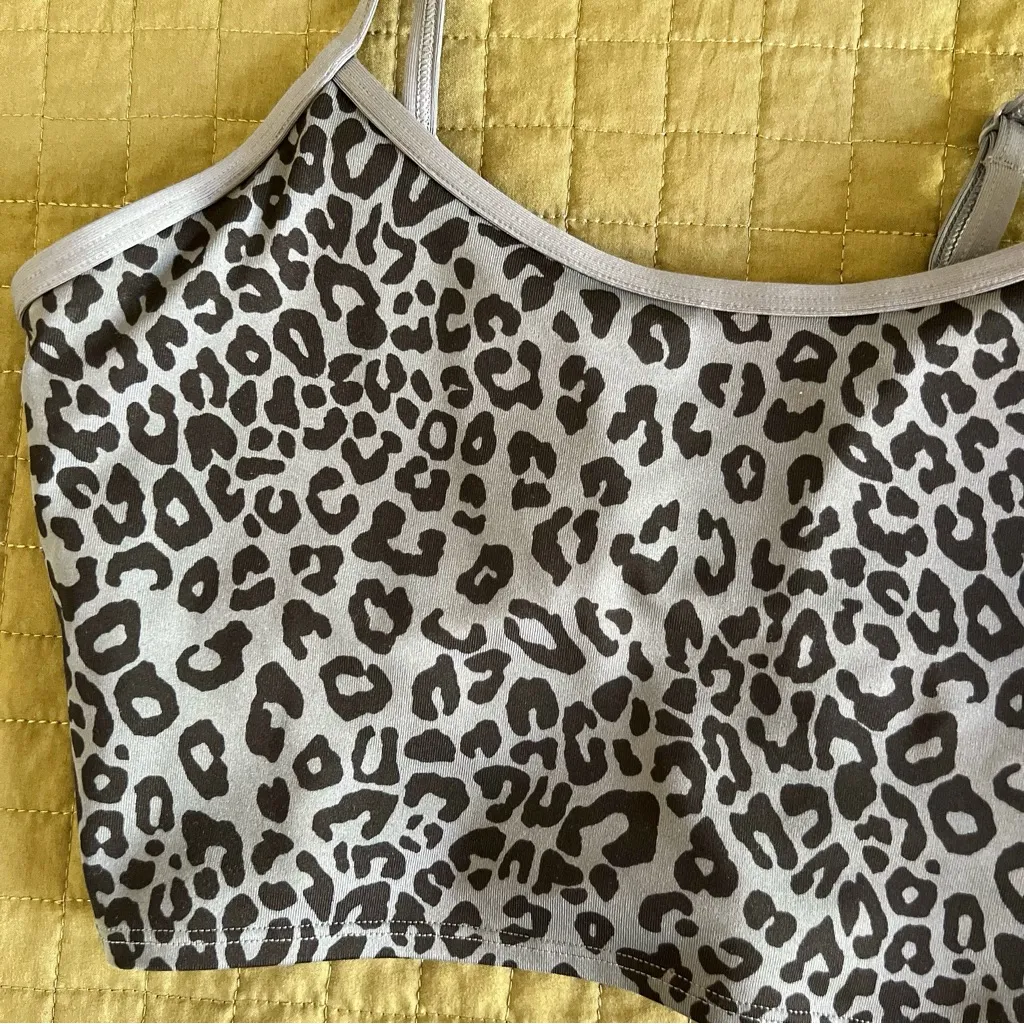 VS Pink Active Ultimate Lightly Lined Sports Bra - Image 3