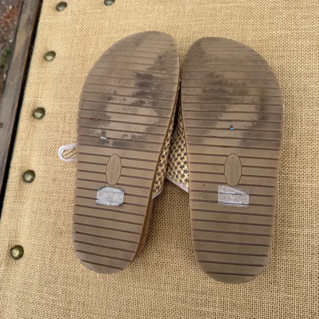 Anne Klein Hazel Tan Slide Sandals with Rhinestone Buckles 8.5 - Image 7