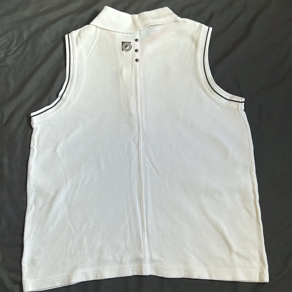 Jamie Sadock White Sleeveless Golf Shirt Size Medium - Image 5
