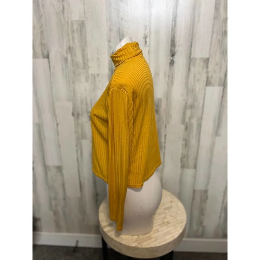 Mustard color turtle neck - Image 4