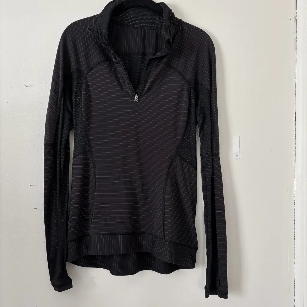 Lululemon  Run For Gold 1/2 Zip - Image 2