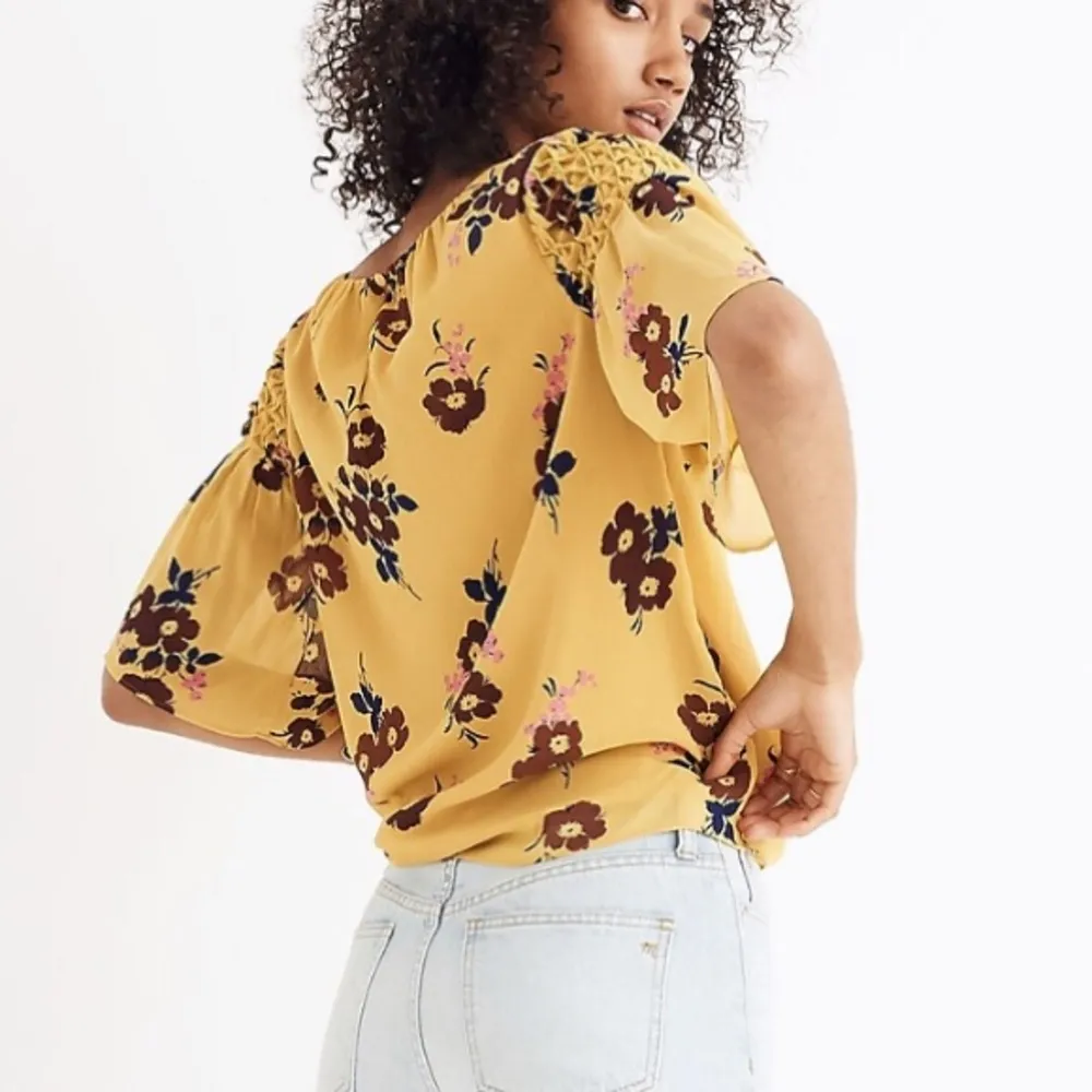 Madewell Pleated Yellow Gold Floral Cascade Top in Retro Bouquet - Image 3