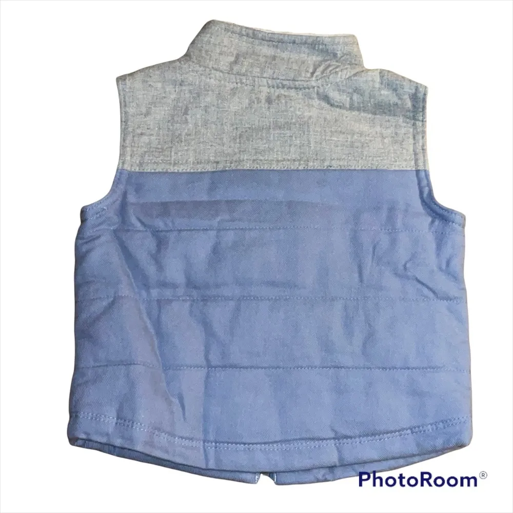 Carter’s zippered fleece lined vest Size undefined - Image 3