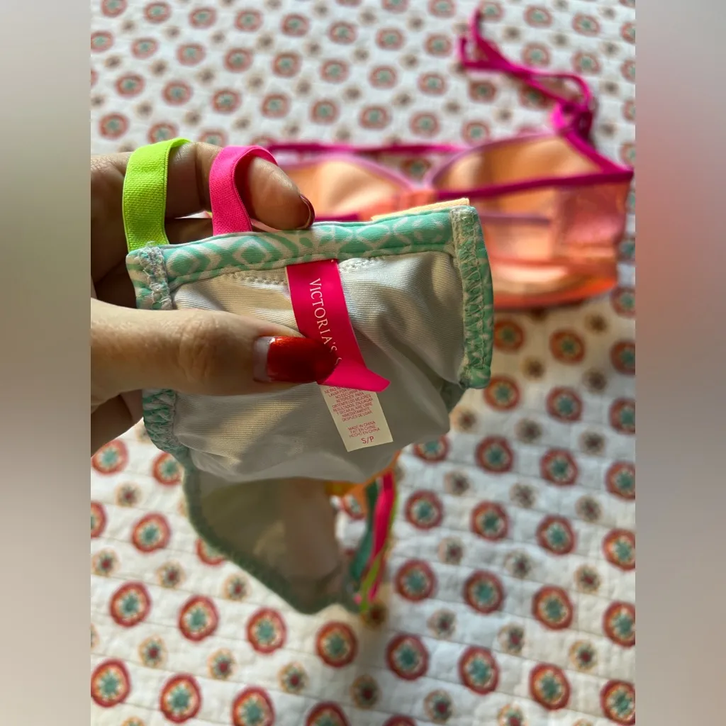Y2K 2000s Victoria’s Secret Swim Top Bundle (2) size small - Image 4