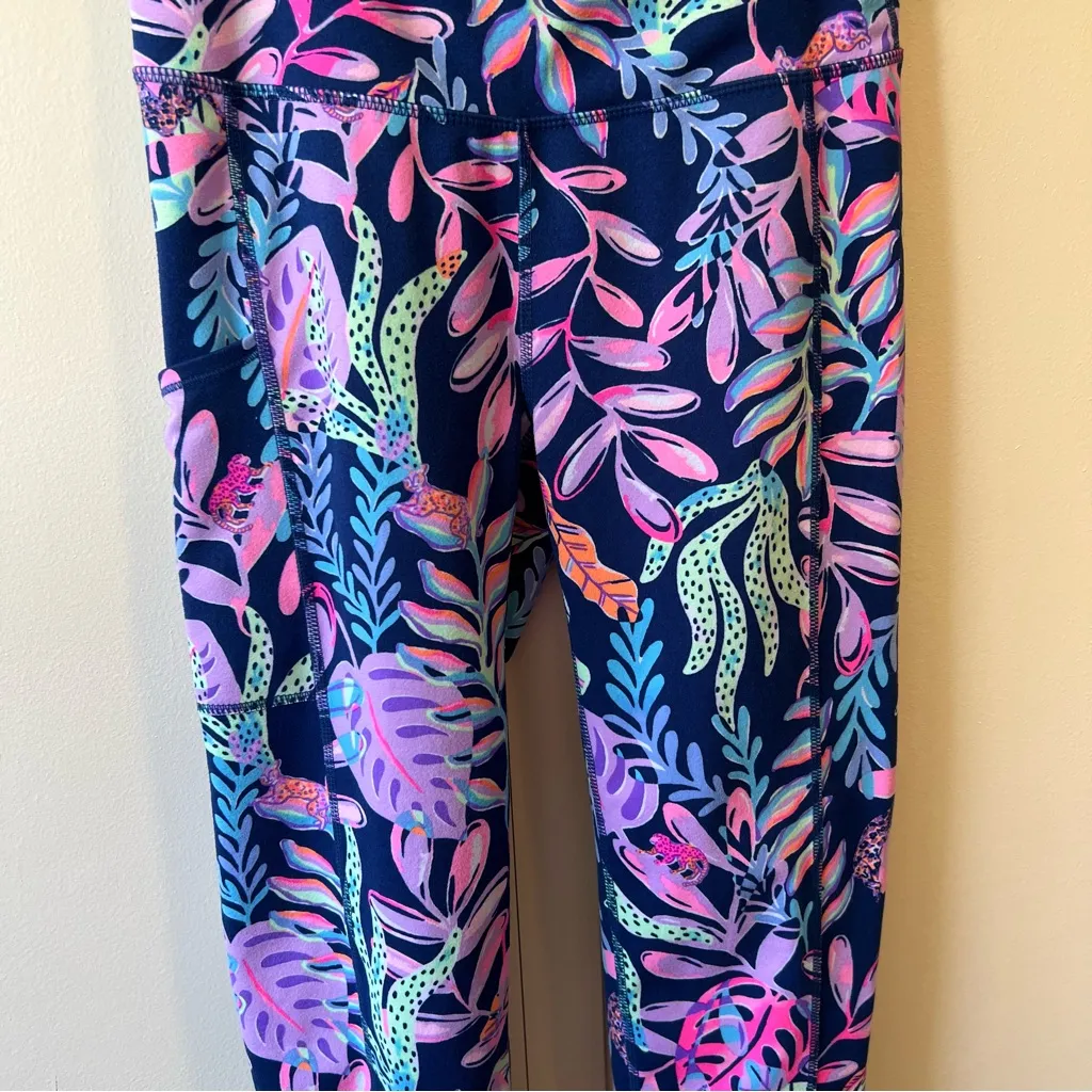 Lilly Pulitzer Women’s Weekender High Rise Oyster‎ Bay Navy Leggings Crop Size S - Image 8