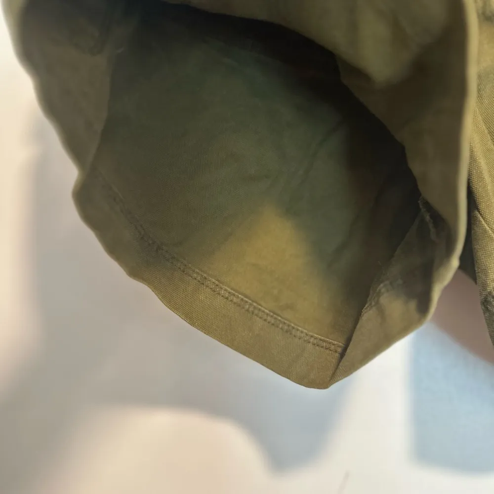 Women’s Sz: 10 Natural Reflections Army Green Cargo Shorts. Stretch Cotton. - Image 11