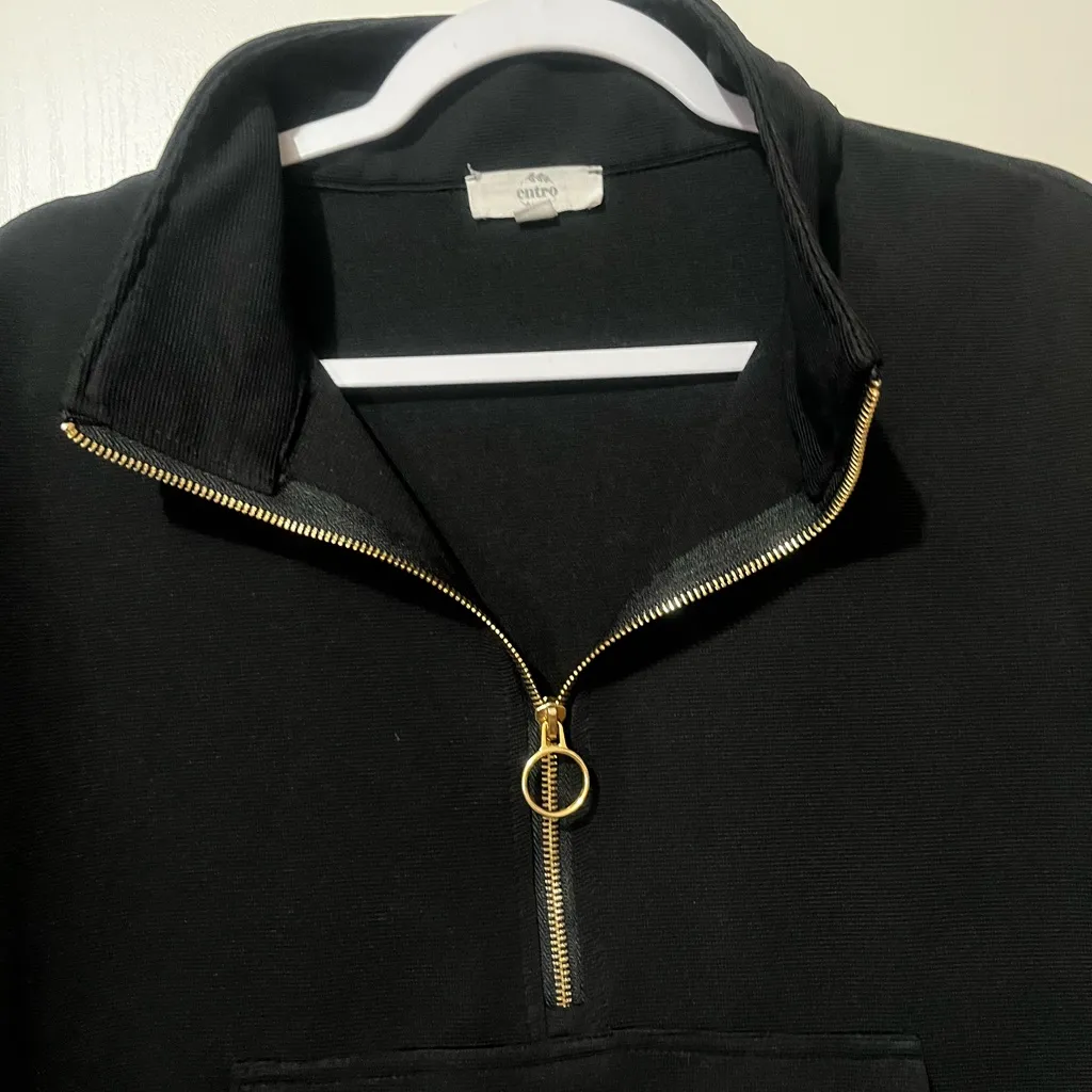 Entro Classic Black Knit Top - Image 9