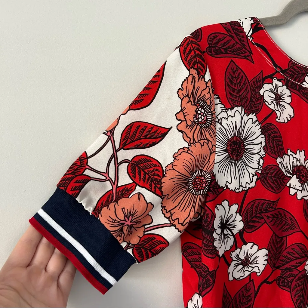 Warm NY Red Floral Short Sleeve Poppy Boxy Blouse M Size M - Image 3