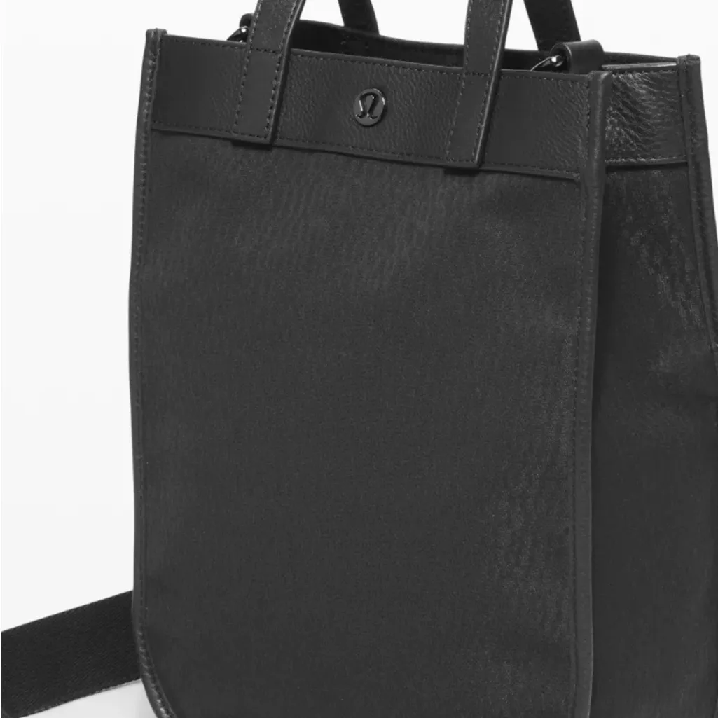 Lululemon tote handbag now and always tote black cowhide leather trim canvas - Image 4
