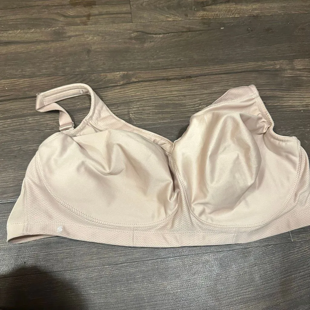 Glamorise nude full figure wireless comfortable 46F Bra Tan Size undefined - Image 2