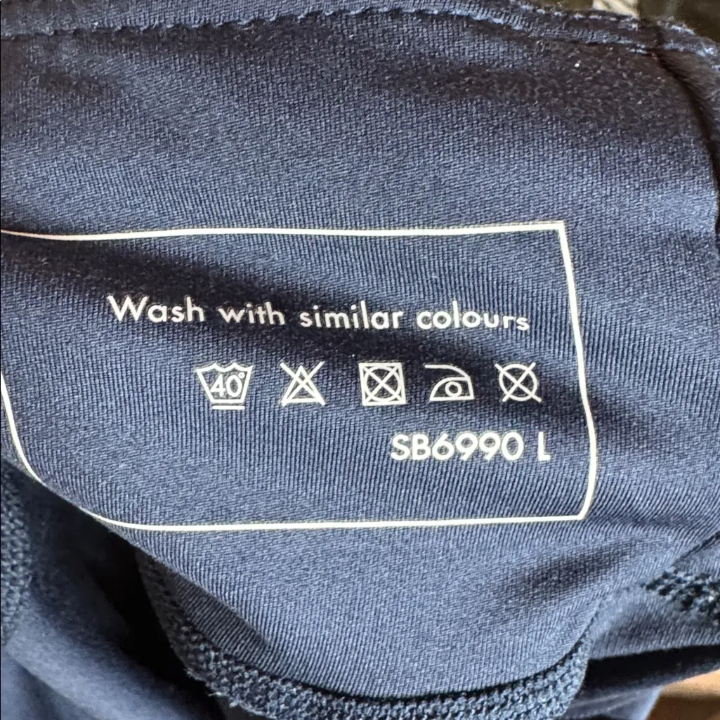 NWOT SWEATY BETTY All Day 10" Biker Shorts in Navy Blue Size Medium - Image 14