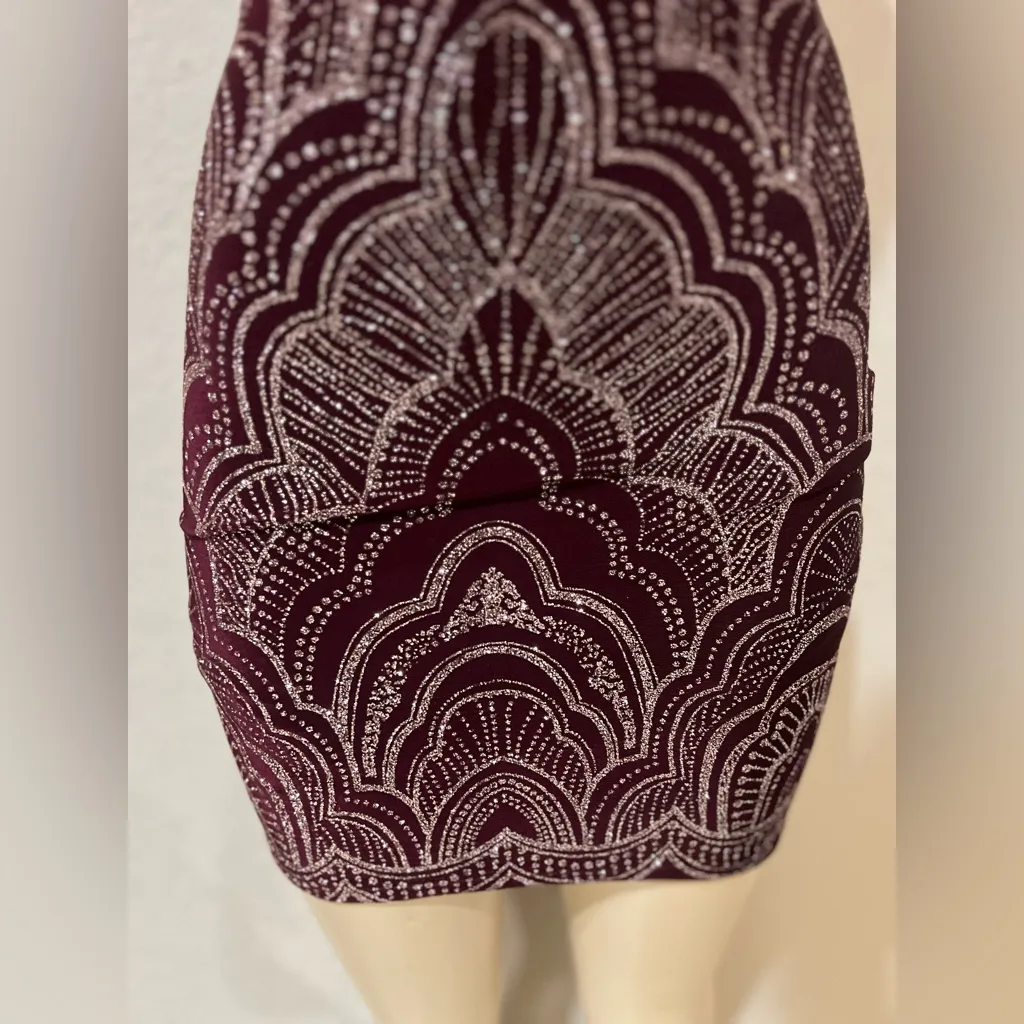 Jump Apparel Juniors , women’s size small Wine color Dress stunning! - Image 8